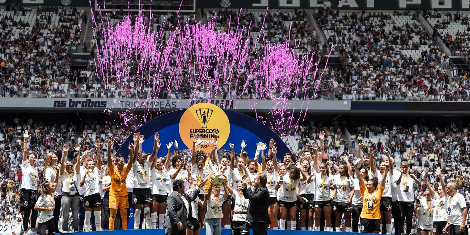 Corinthians derrota Cruzeiro e conquista tri da Supercopa feminina