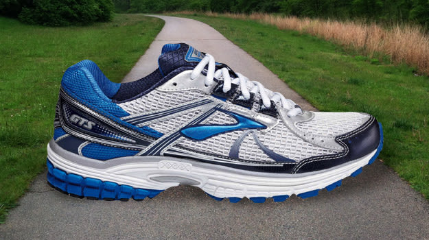 By alexa tucker the perfect running shoe can make you feel invincible when you're running that morning mile (or eve. The 8 Best Sneakers for Runners with Flat Feet | Complex