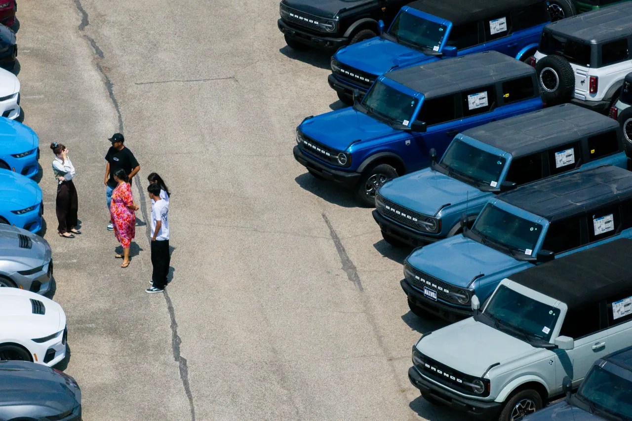 Ford’s profit jumps as automaker powers through an EV slowdown