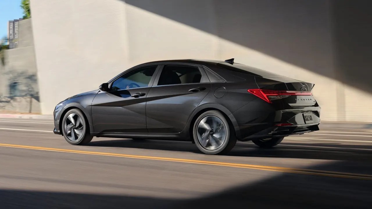 Hyundai has been upping its motorsports game rather dram. The 2021 Hyundai Elantra Vs The 2021 Honda Civic Which Is Better Marketwatch