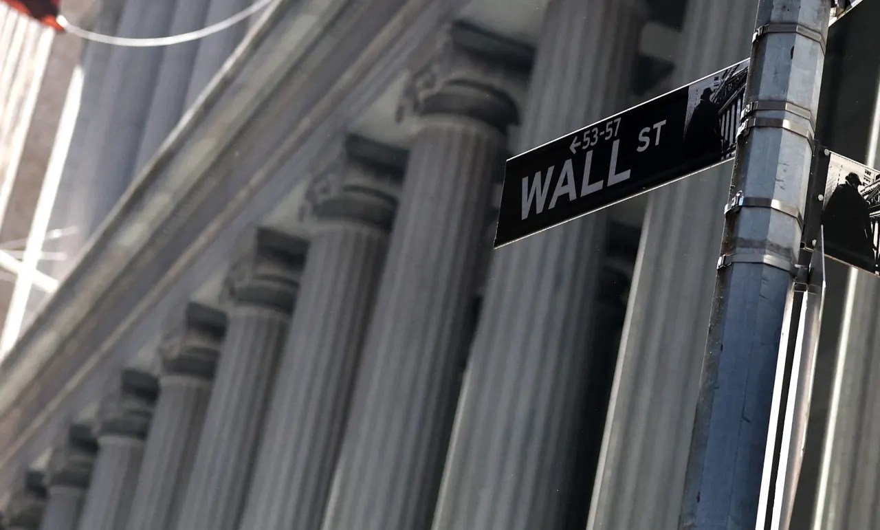 This fund that now says it’ll never open up for withdrawals has El-Erian making Bear Stearns parallels