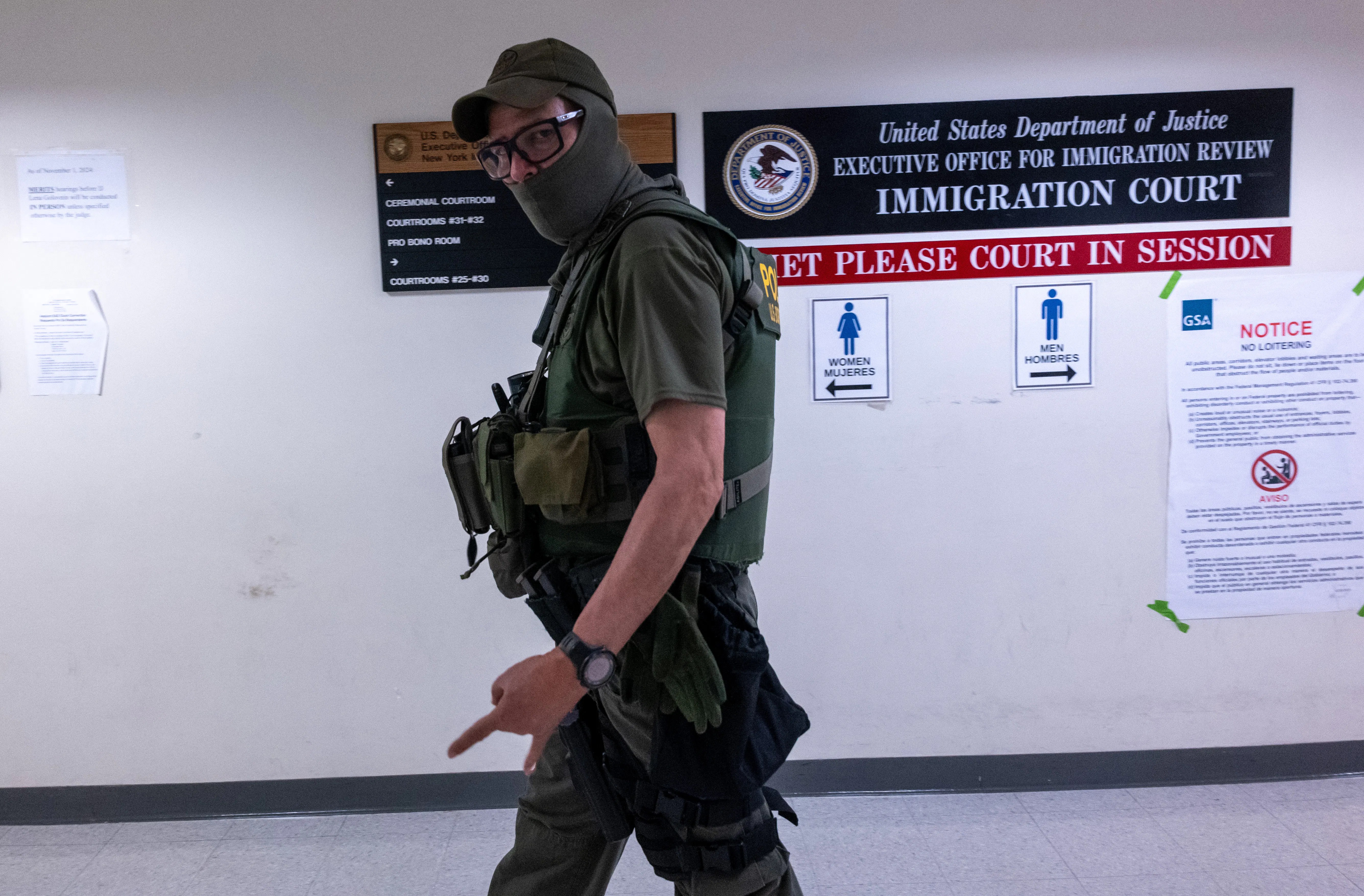 ICE Agent Arrested in Sex-Trafficking Sting Told Cops: “I’m ICE, Boys”
