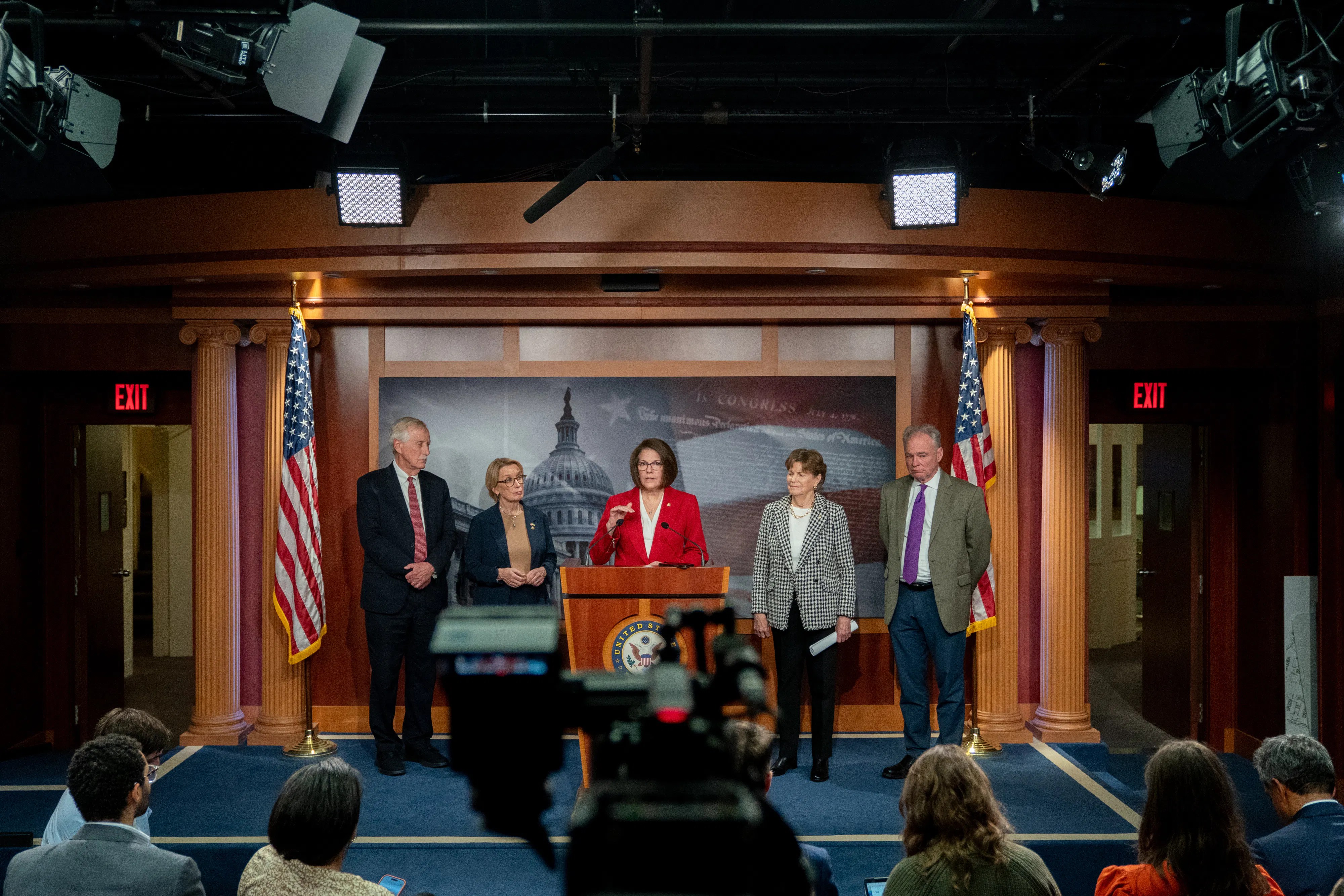 Here’s the Name of Every Senate Democrat Who Caved to GOP on Shutdown