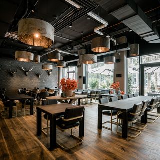 There are no doors here to separate the kitchen from the guest seating areas. Frankfurt Area 919 Restaurants On Opentable