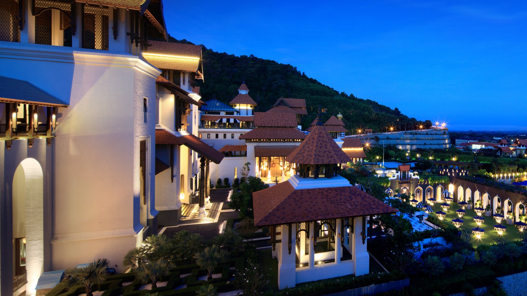 Statis adalah dalam keadaan diam tak bergerak. FOTO Istana 100 Bilik Sultan Terengganu Bak 'Fairytale
