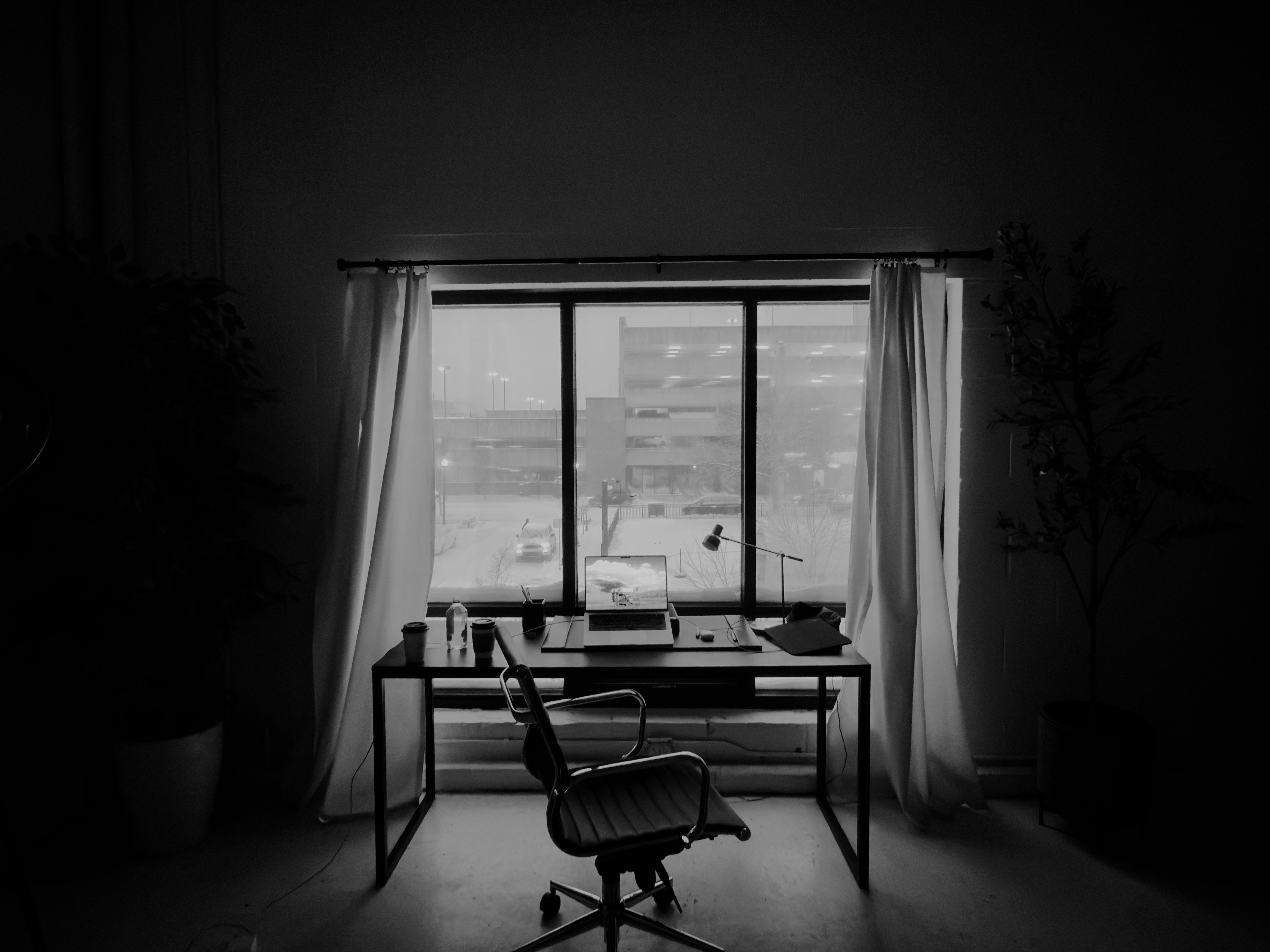 How to Create a Productive Home Office in a Small Space: A Complete Ergonomic and Energy-Smart Guide