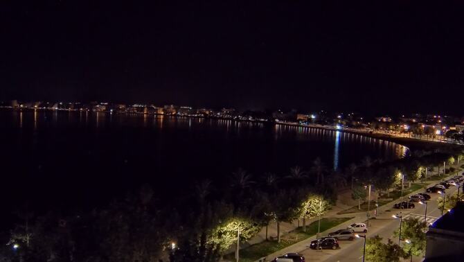 Occasionally a webcam may be down for maintenance or may have a server connection problem, in which case please check back regularly. Roses, Costa Brava - Webcam Galore