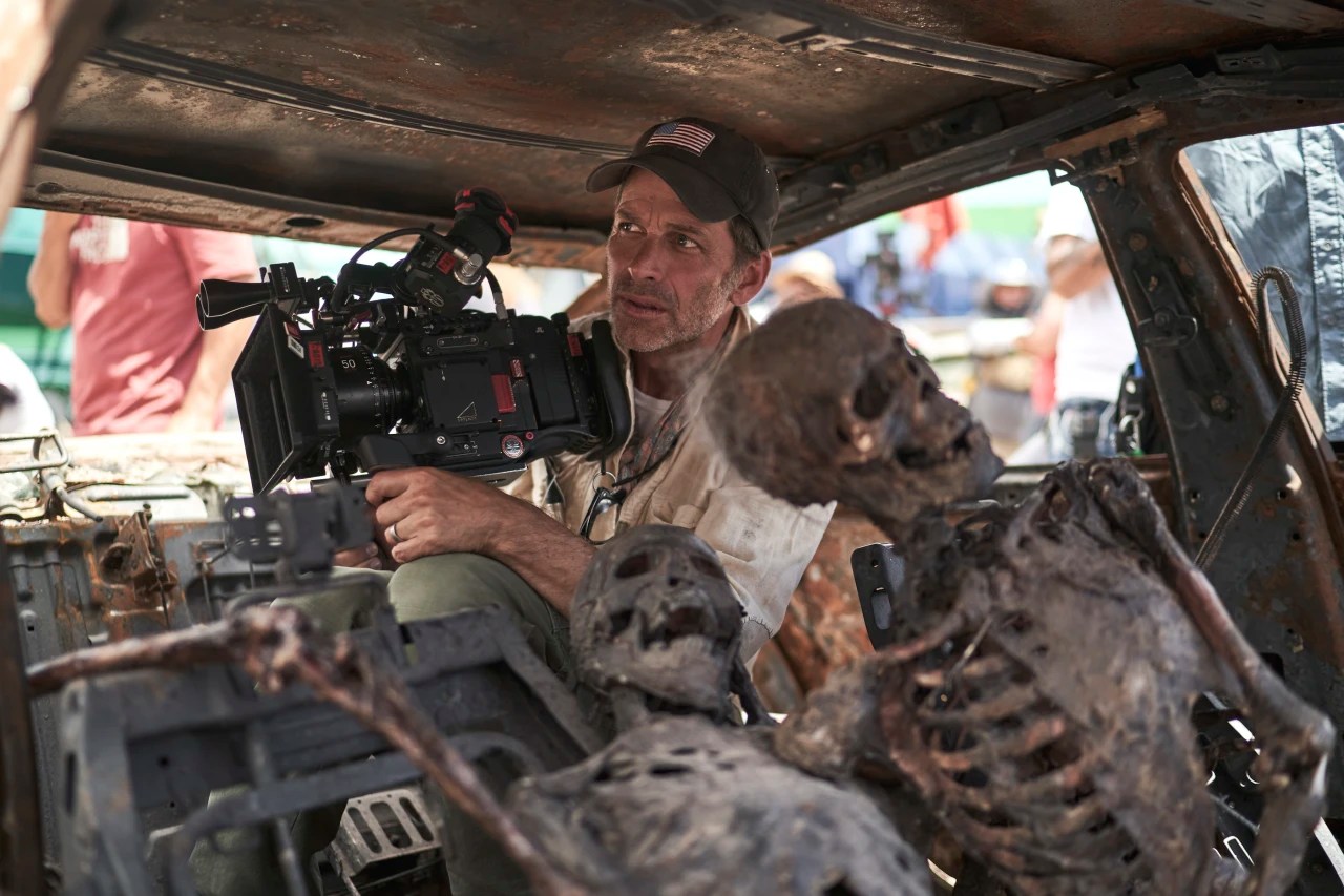 Venturing into the quarantine zone to pull off the greatest heis With Zack Snyder S Army Of The Dead Netflix Aims To Fix Its Franchise Problem Wsj