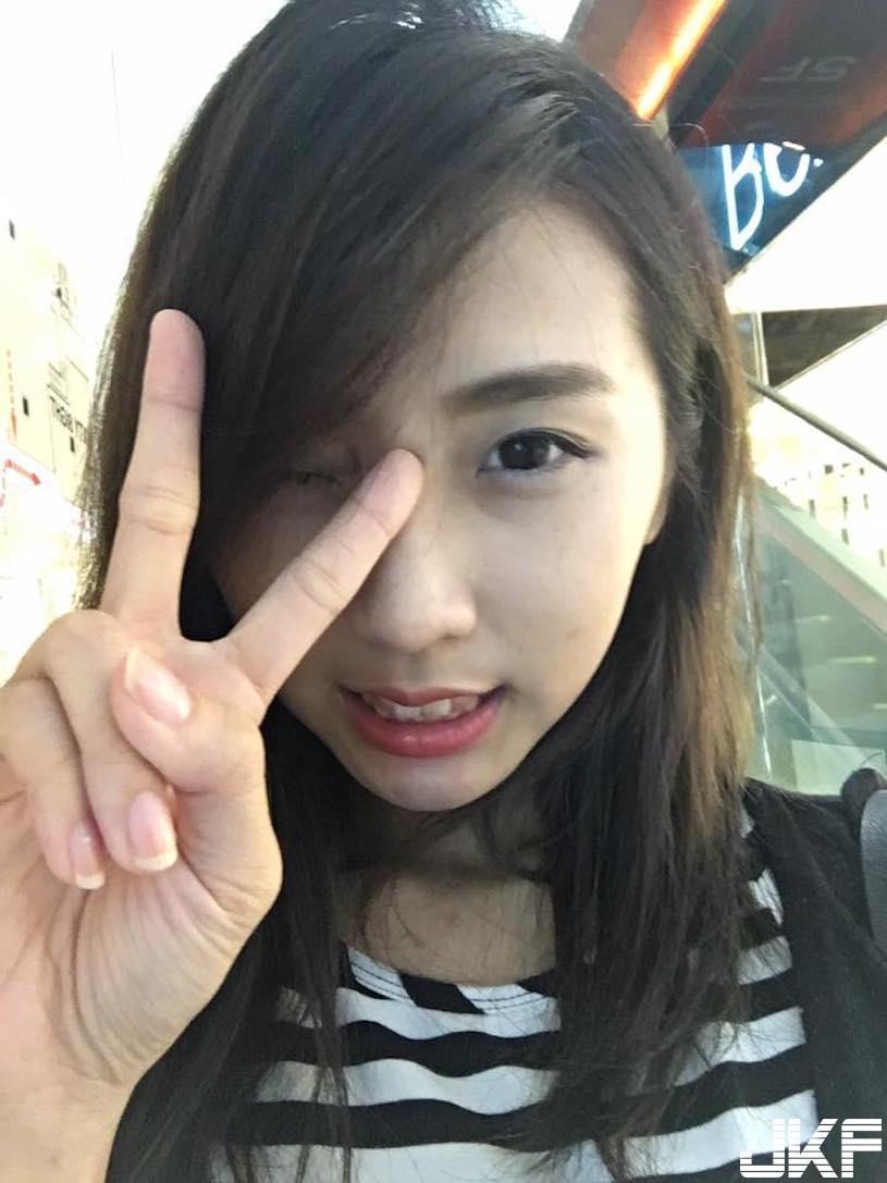 听说那是膝盖？「大奶实况主」po照打薄码，「两团肉肉」真相网友热议！(6)