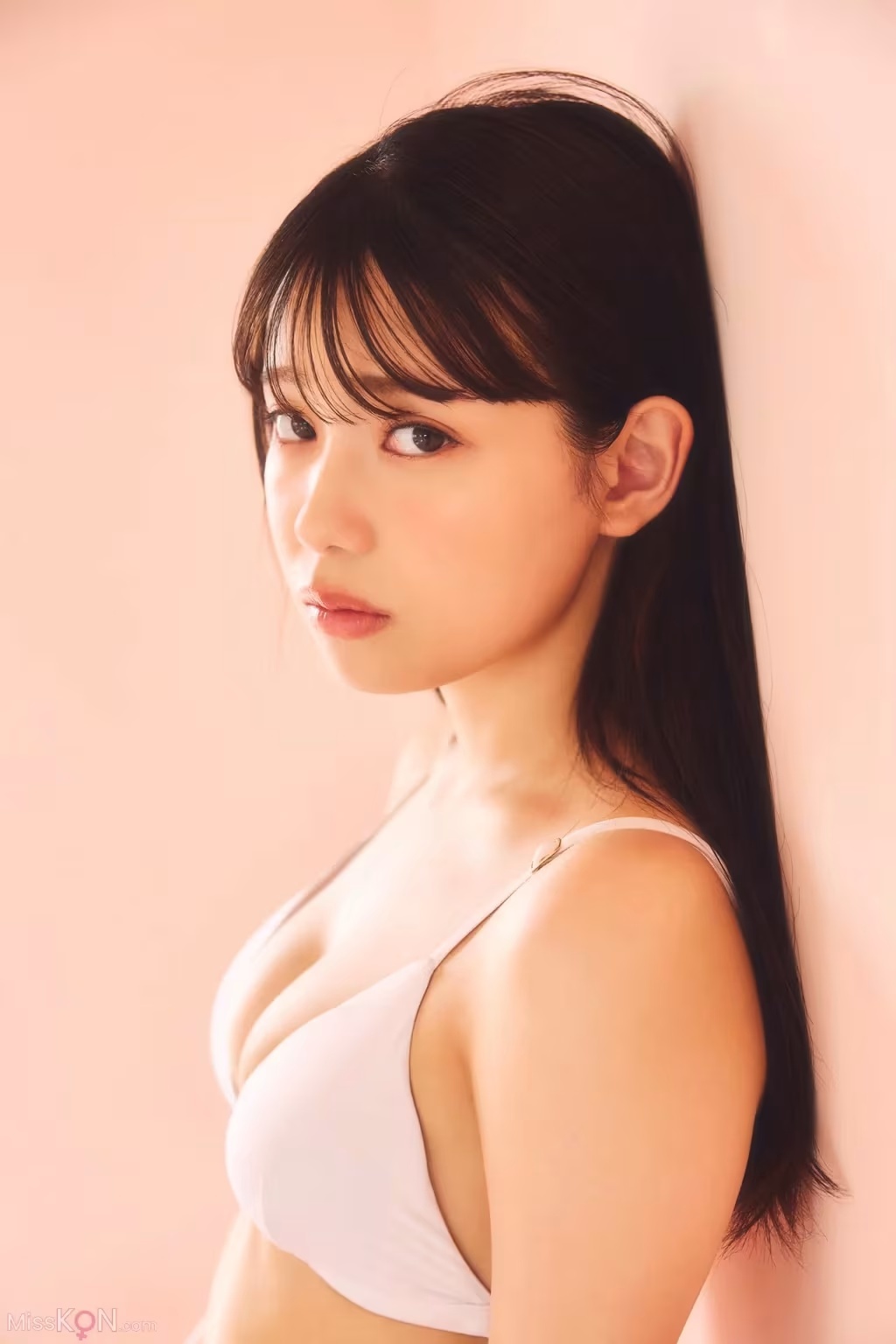 [JP] Akari Akase (あかせあかり)： FLASHデジタル寫真集 Pure (68 photos) - ( Page 1 / 2 )(25)