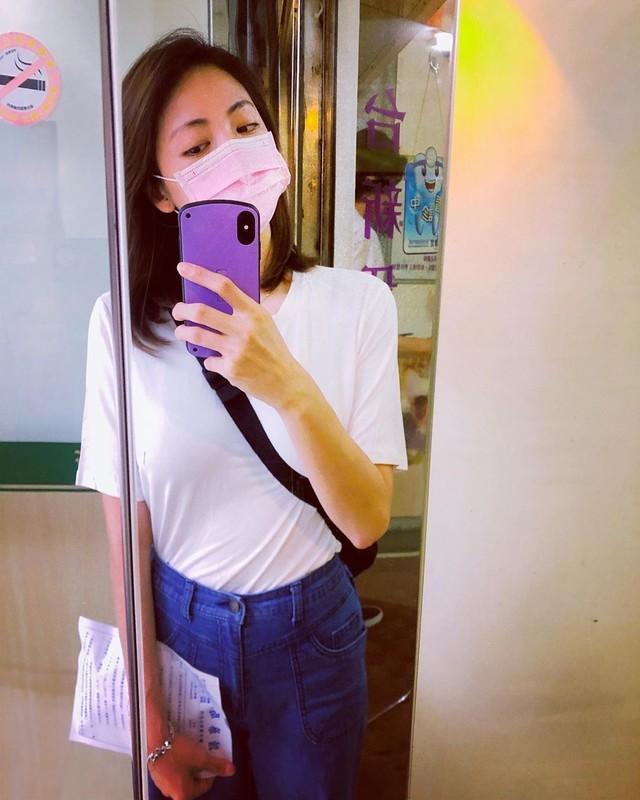 阿喜（林育品）邪恶斜背包这上围曲线真是太辣了(3)