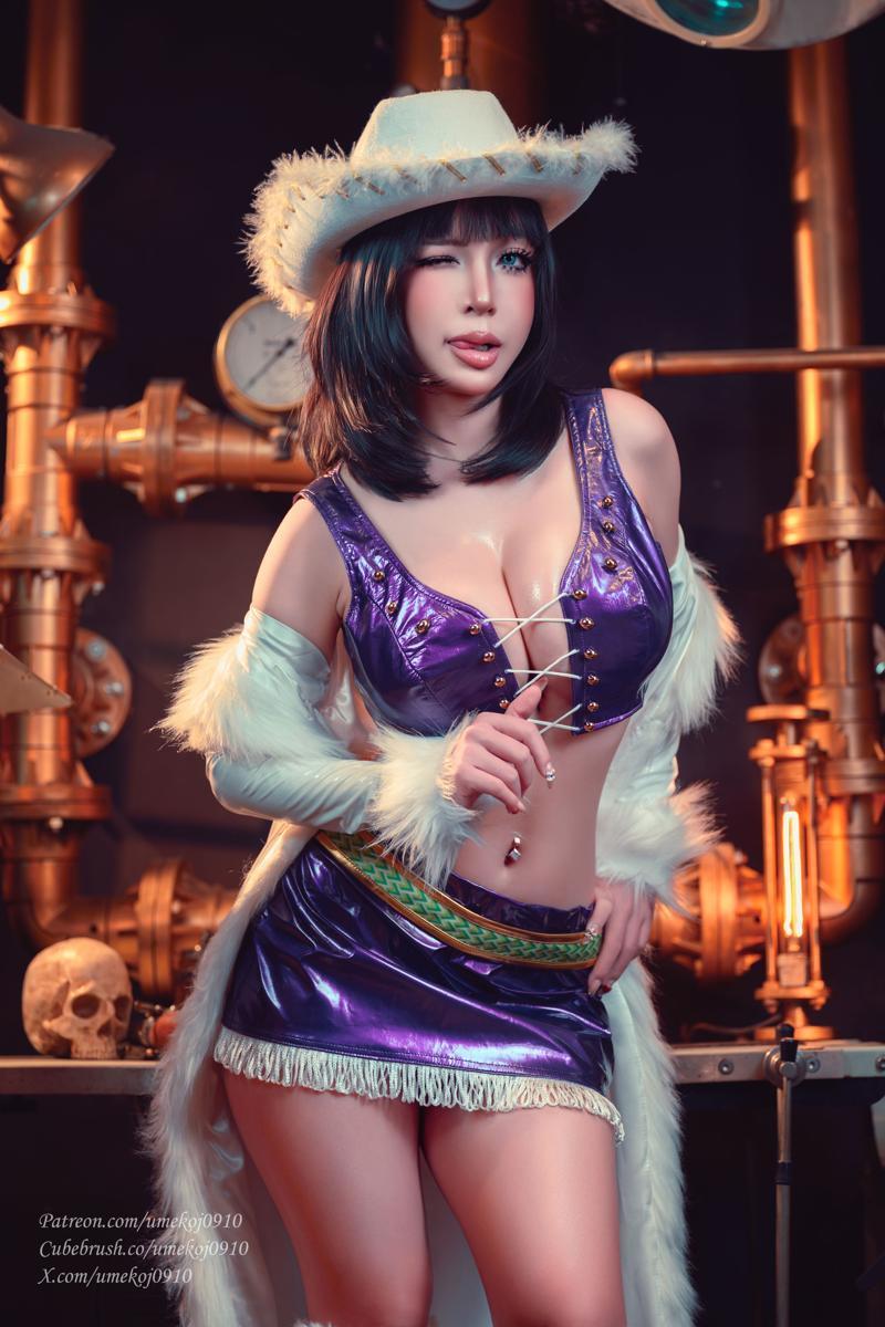 [Cosplay] UmekoJ – Nico Robin Alabasta (One Piece)(39)