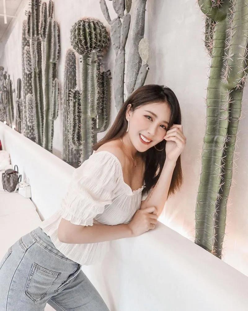 天使的外表，恶魔的撩人，甜心系女神「夏晴」个人精装版写真作品火热上线！(17)