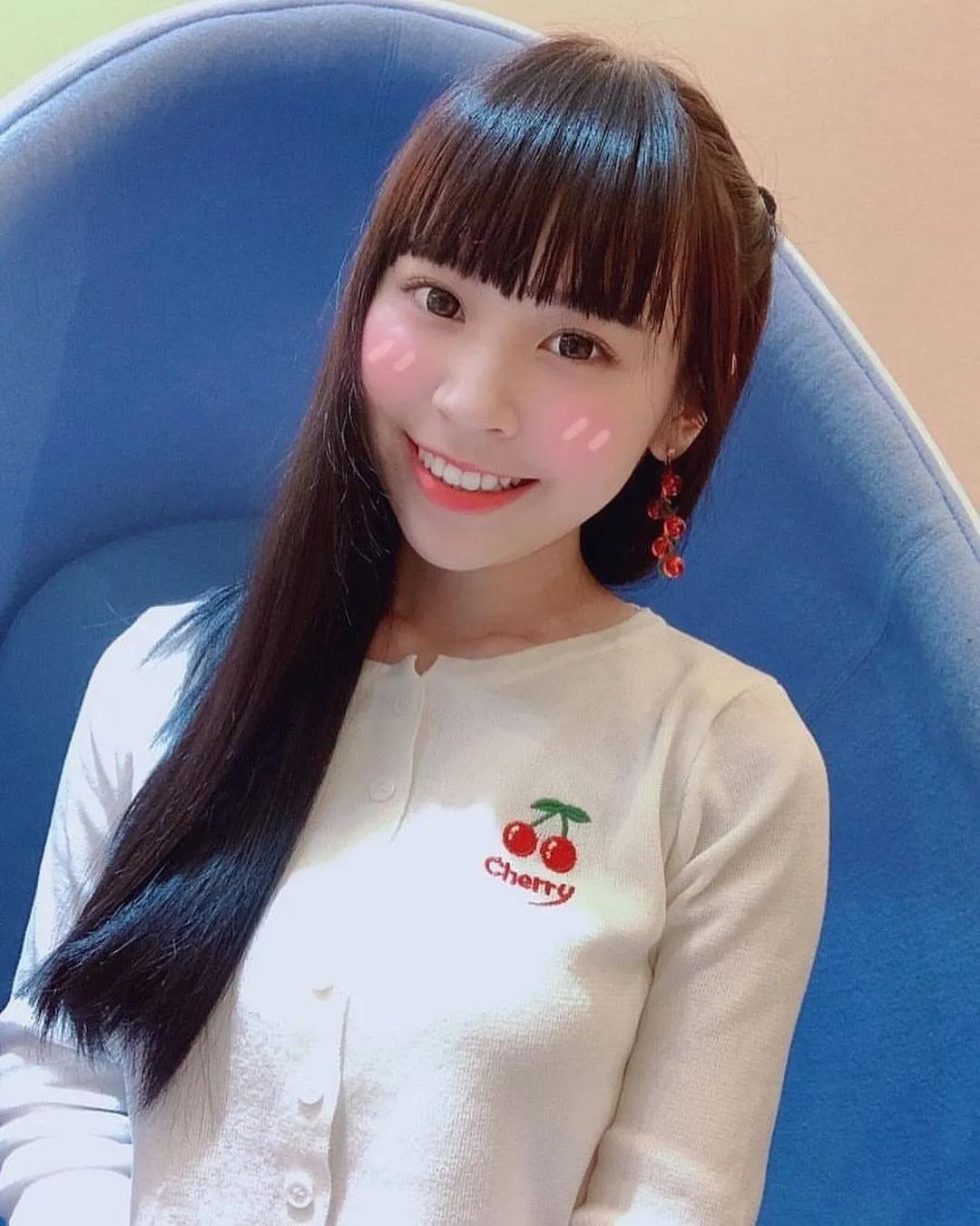 曈曈 水汪电眼太诱人：这么可爱可以吗？(9)