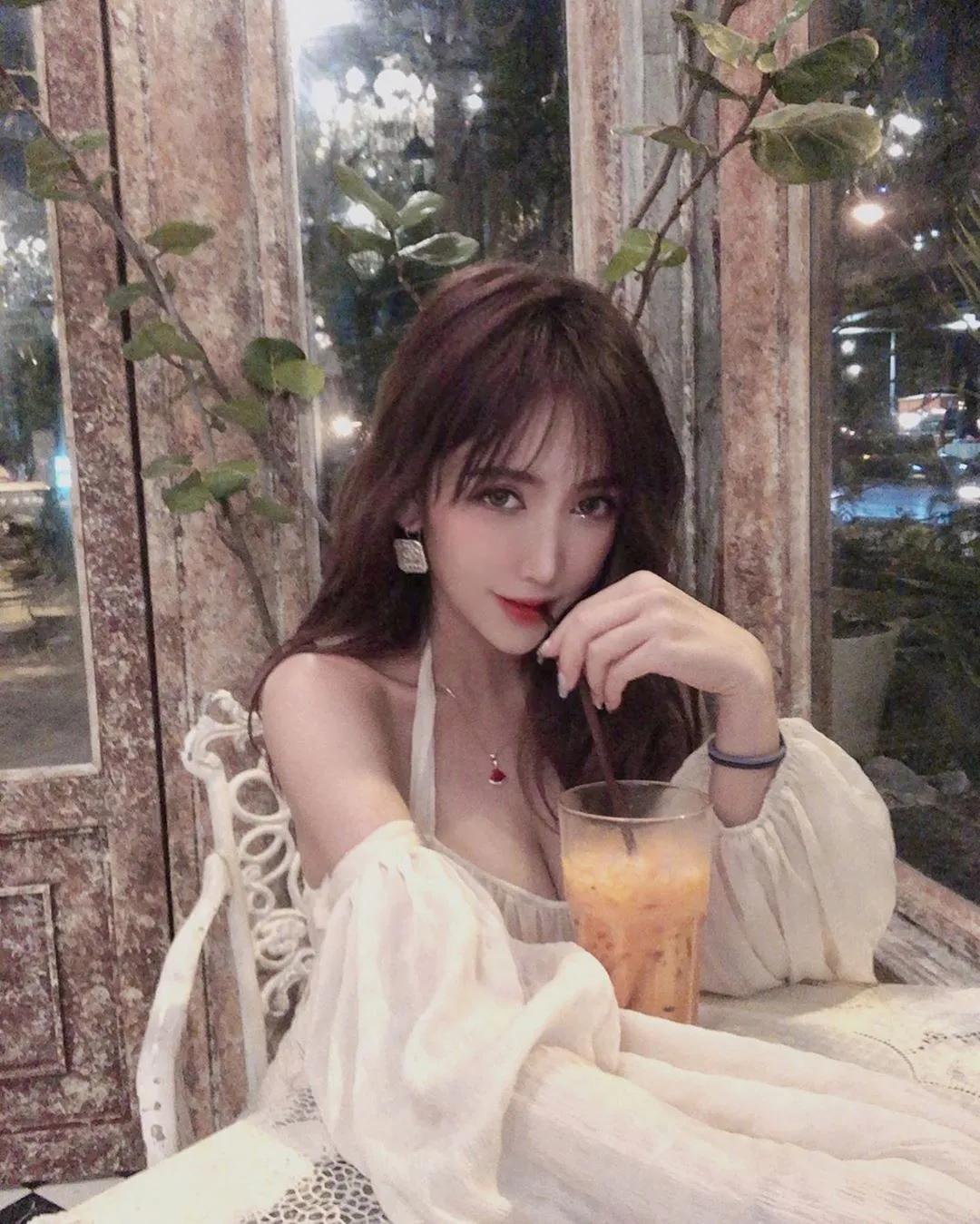 胸部大 只是尽一下社会责任 哈 呜呜仔(9)