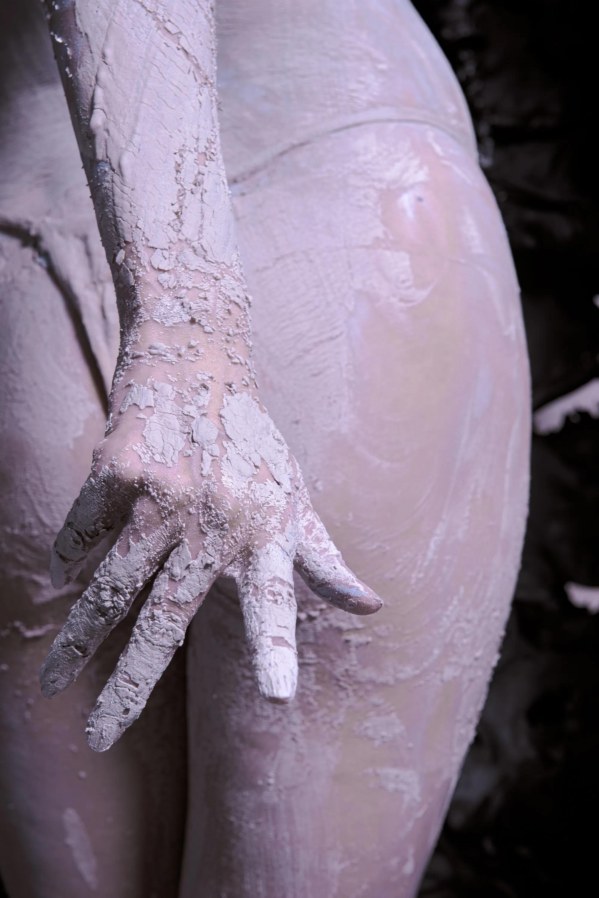 秋和柯基《复生女郎》全裸气息充满魅力(63)