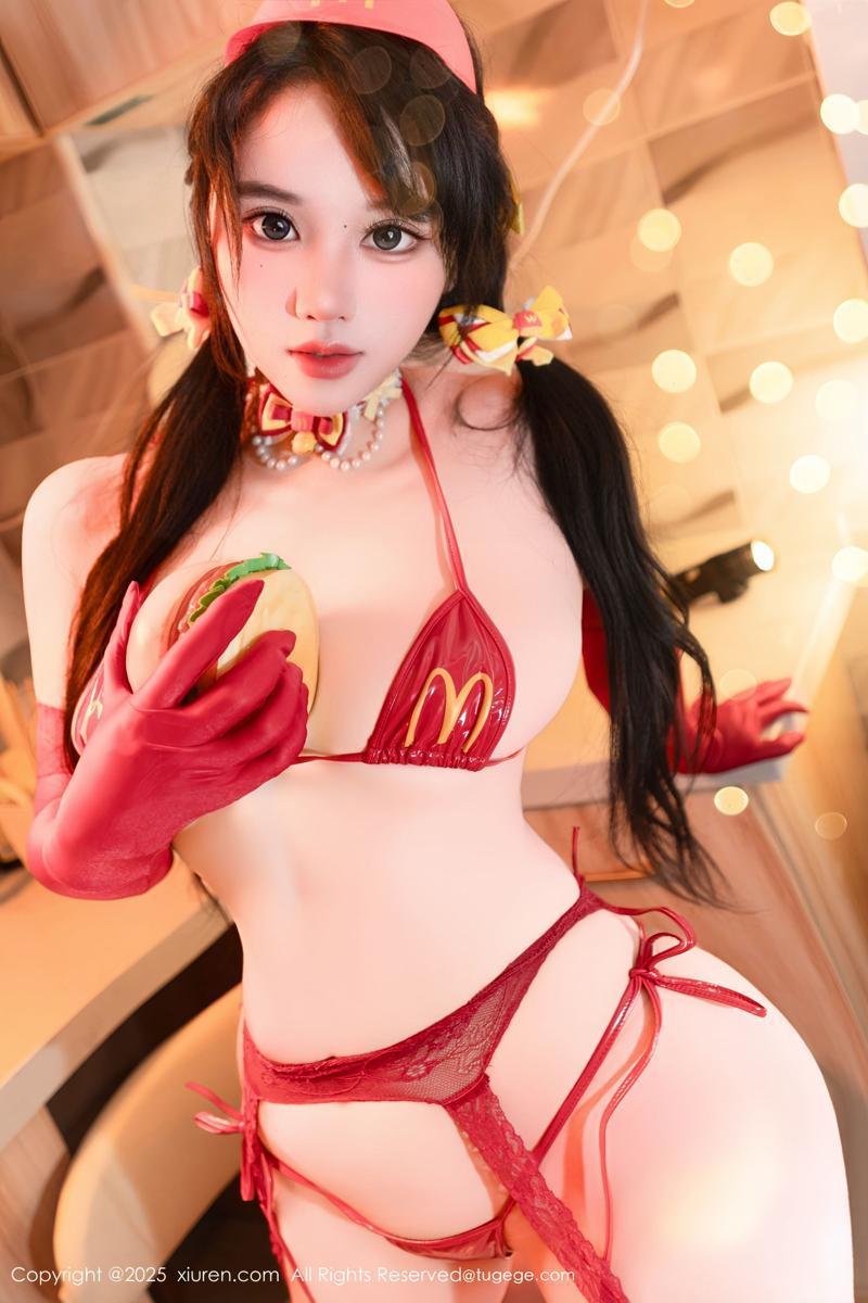 [XiuRen秀人网] 2025.12.25 No.11154 汐汐爱吃草莓(21)