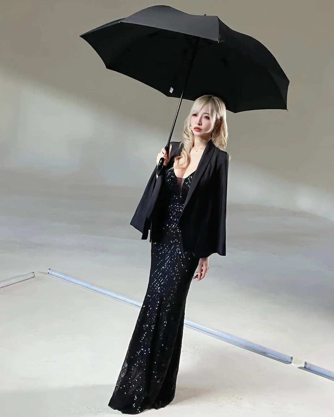 「Lan_Xin_Yu」展現飽滿火辣身材 無懈可擊 (25P)(17)