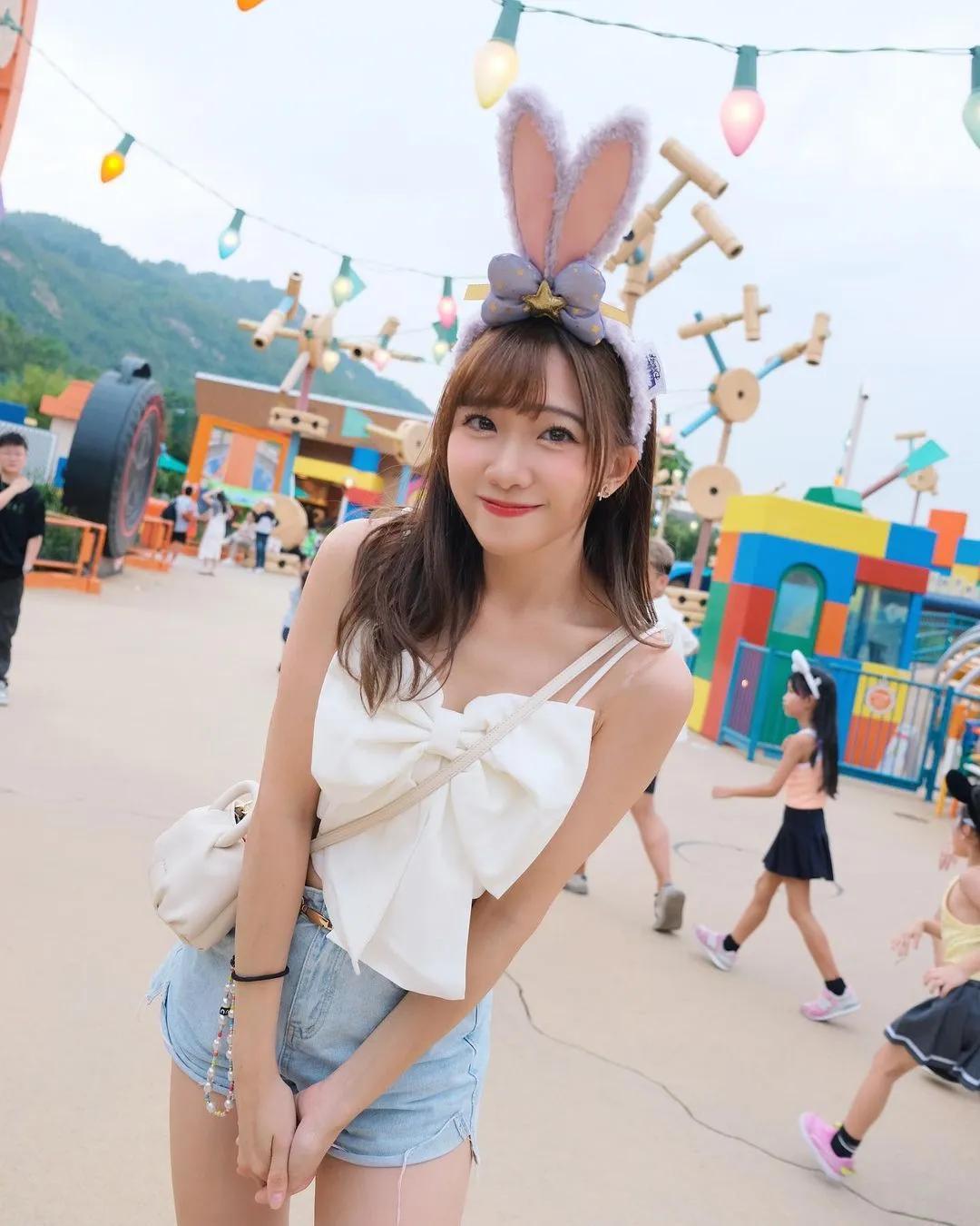 气质港妹「冼迪琦」长相甜美惹人怜爱