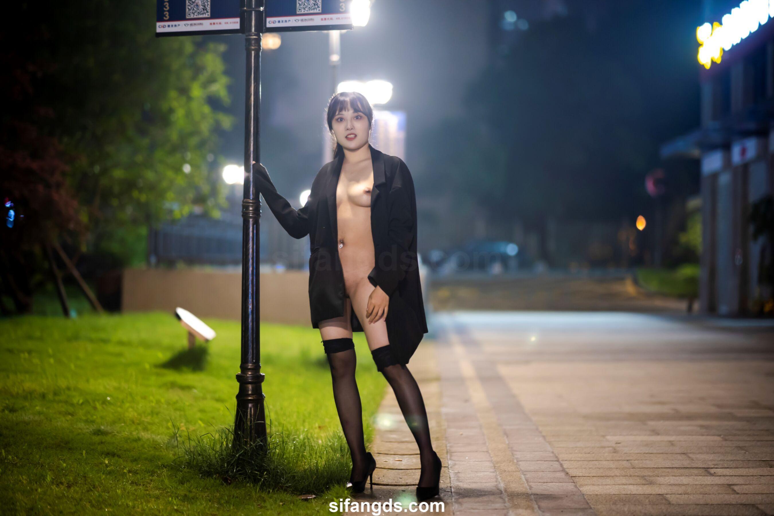 黄甫 国模静茹大尺度人体私拍套图(45)