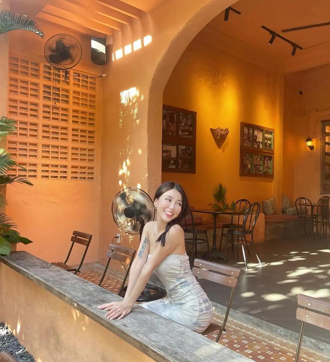 大胸器「Nancy Li」极致身材曲线被迷到神魂颠倒(5)