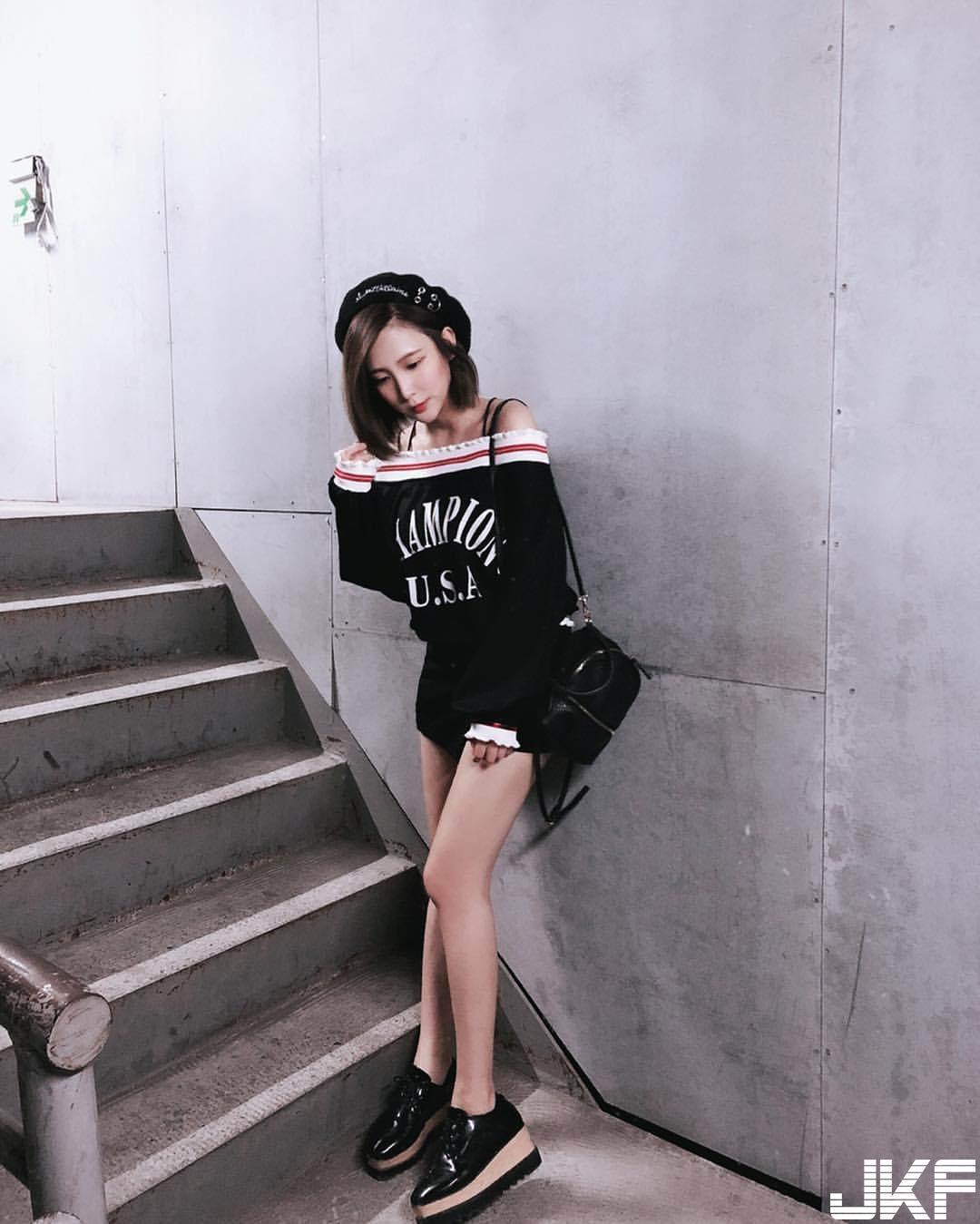 火辣妹子Betty详情介绍-火辣妹子Betty美图小说-火辣妹子Betty美图小说(20)