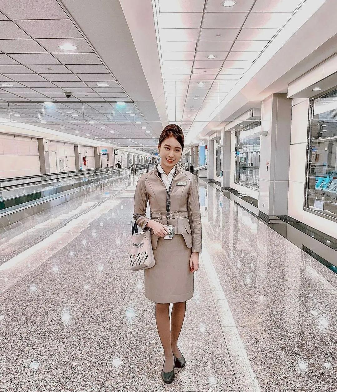 星宇航空气质地勤「Annie Chan」换上比基尼展现好身材(6)