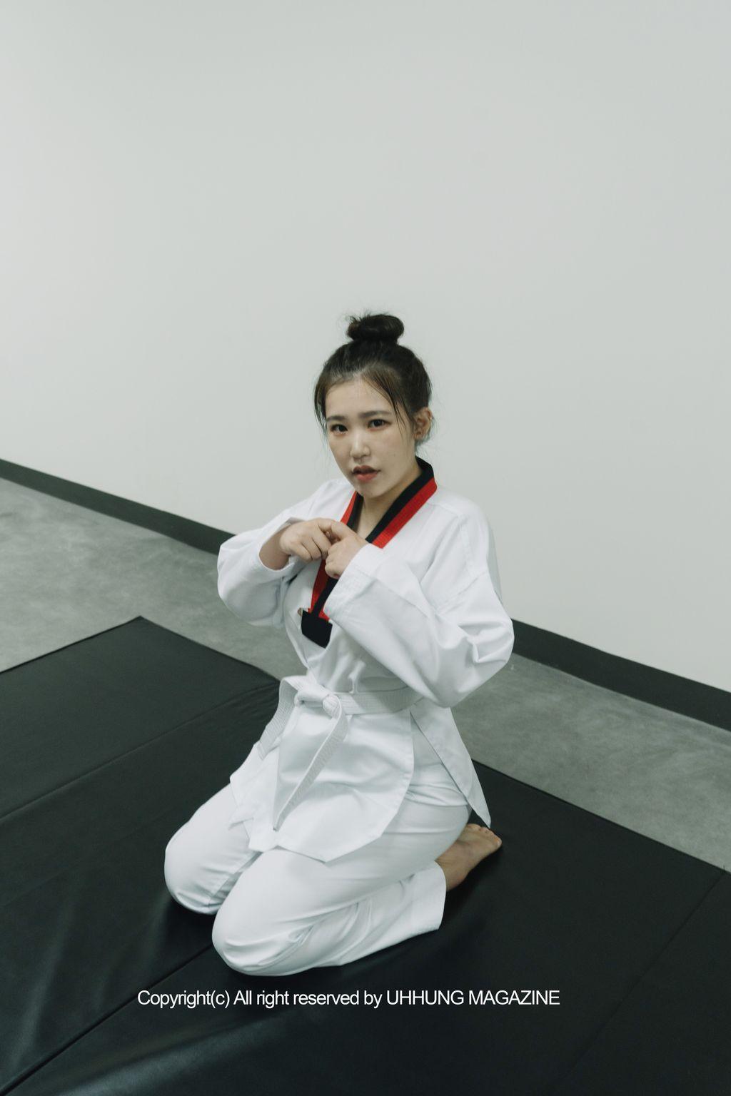 [UHHUNG MAGAZINE] Jenn: Vol.1 – Taekwondo (144 photos)(88)