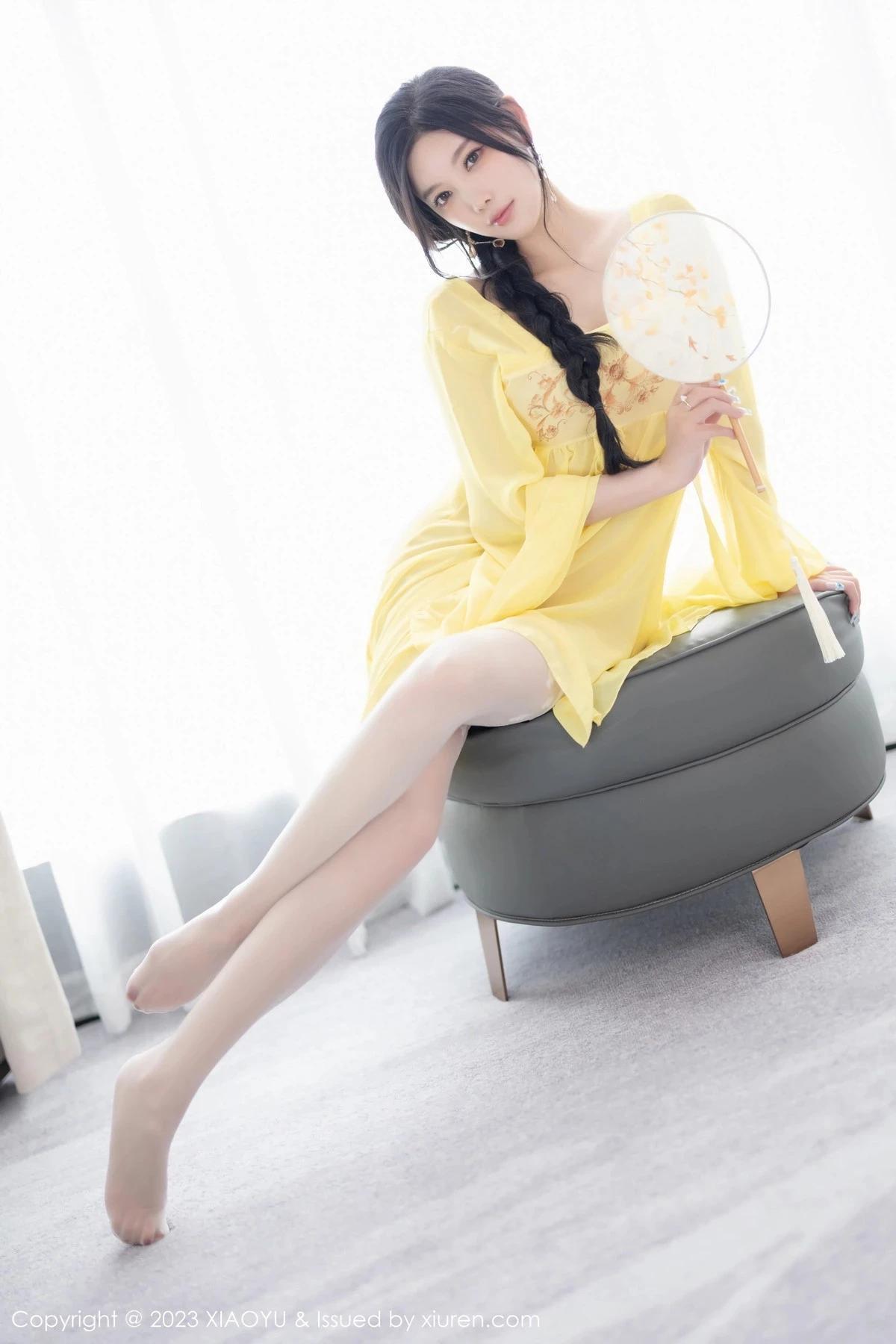 [XiaoYu畫語界]Vol.1126_女神楊晨晨Yome性感黃色連衣短裙配白絲襪秀豐腴身材誘惑寫真90P(63)