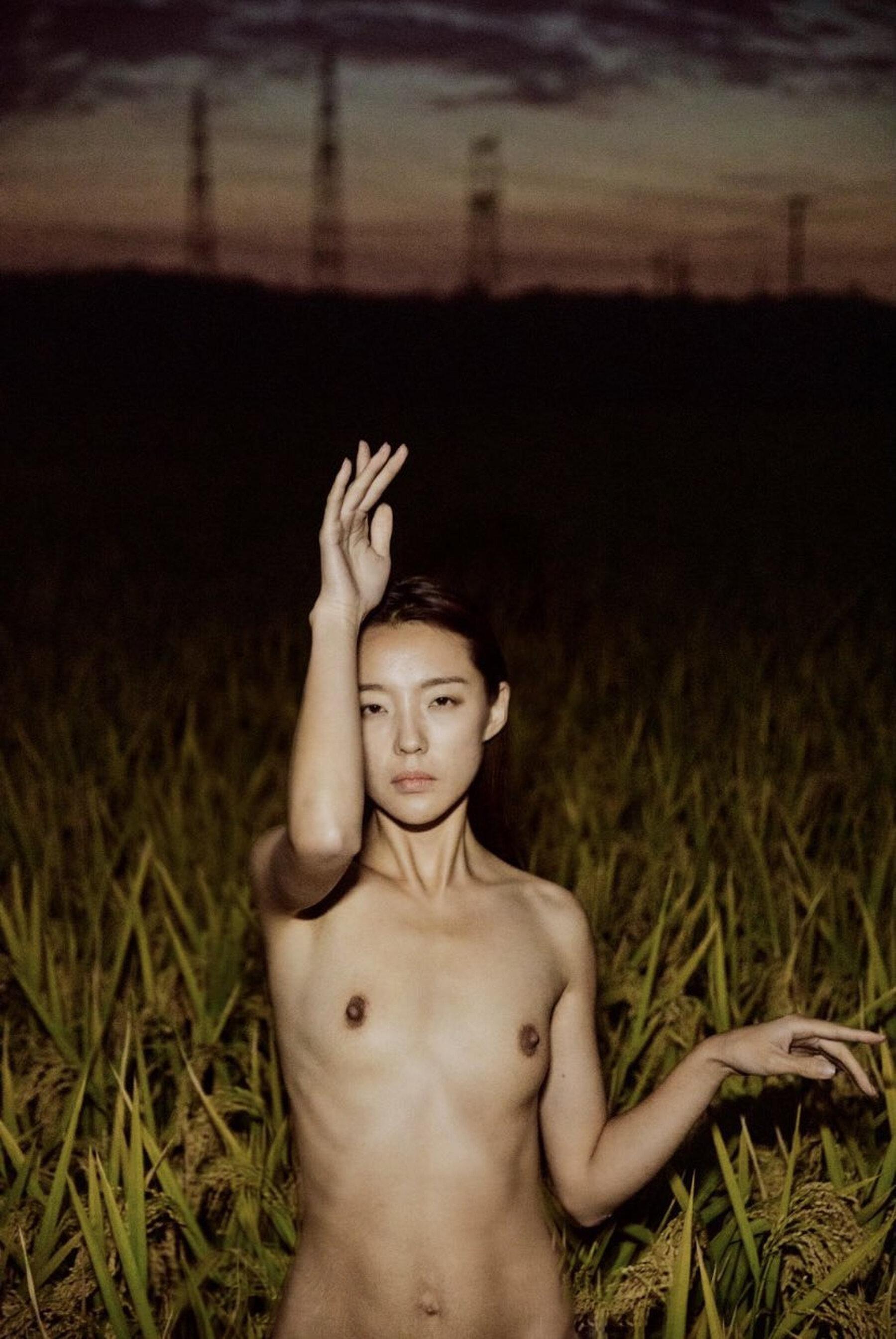 国模套图 艾达达《推特合集》(240)