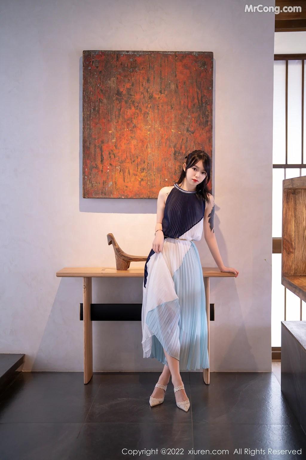 XIUREN No.5327: 奶瓶 (54 photos)(11)