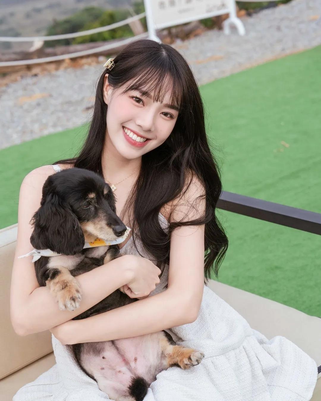 性感舞者「晞晞」极度诱惑的水蛇腰画面太迷人 越看越火啊(2)