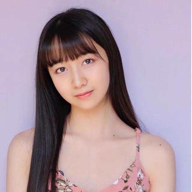 看不出来！木村拓哉 19 岁女儿首度曝光「有料」好身材！透视装＋黑 Bra 有够辣-小湿妹图(13)