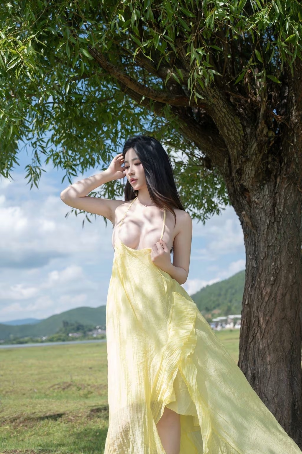 綠茵下的coser年年(61)