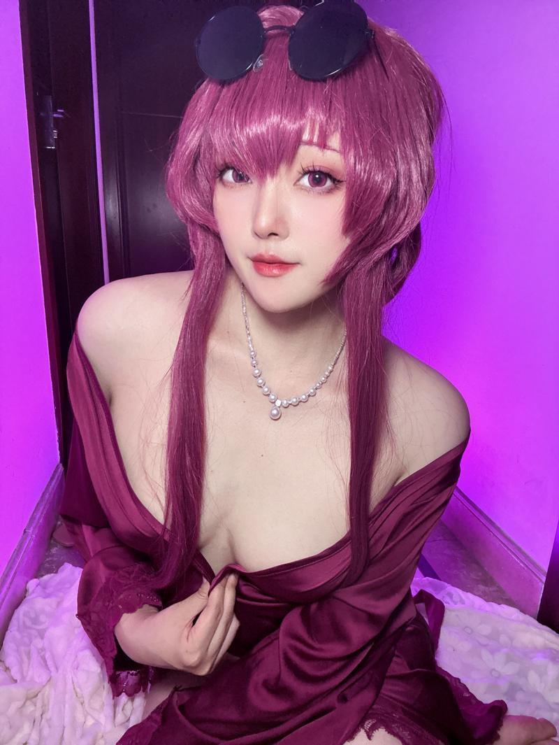 [Cosplay] Natsuko夏夏子 崩坏：星穹铁道 卡芙卡睡衣(34)