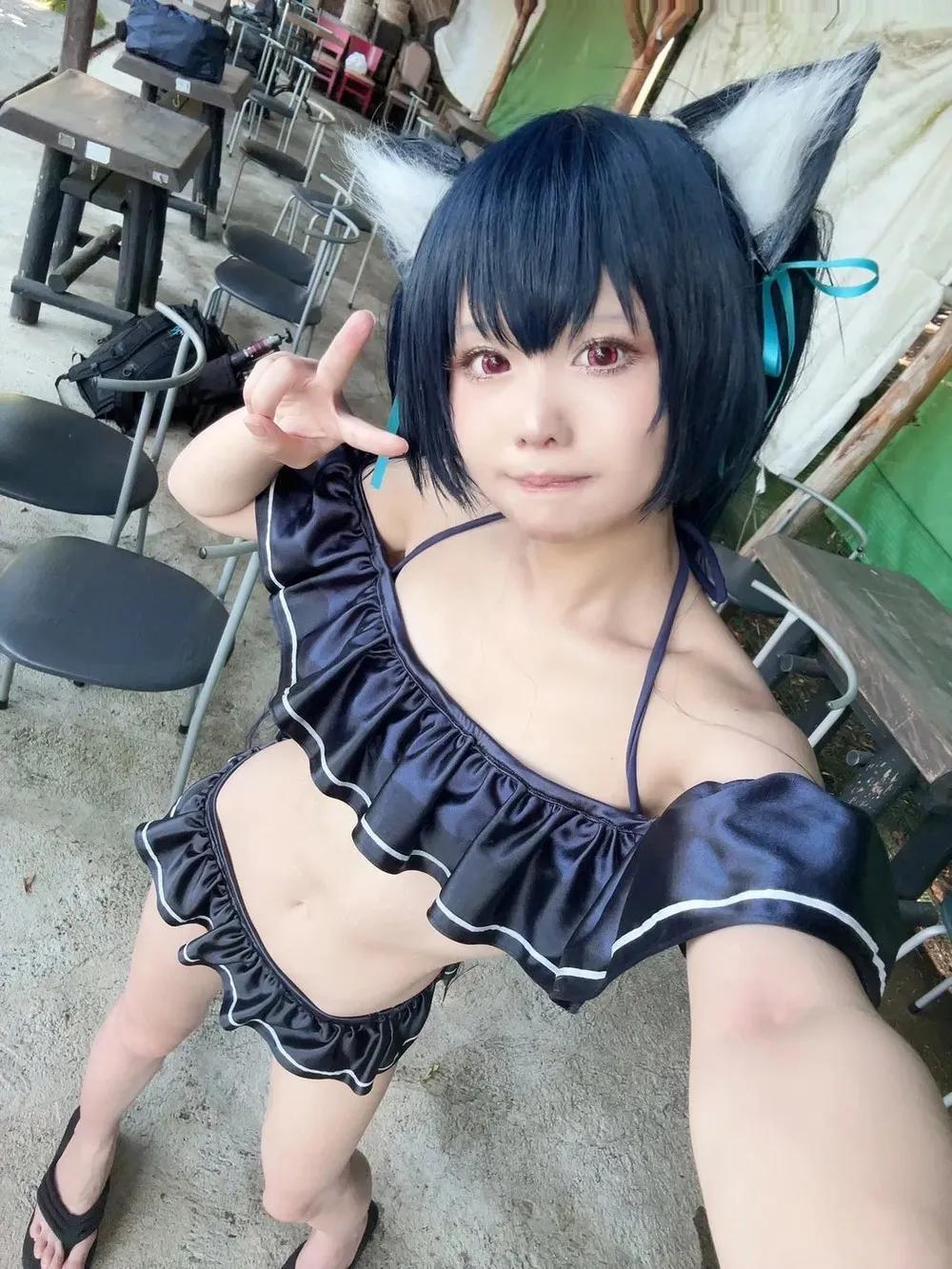 kurumi_cos Serika swimsuit(5)