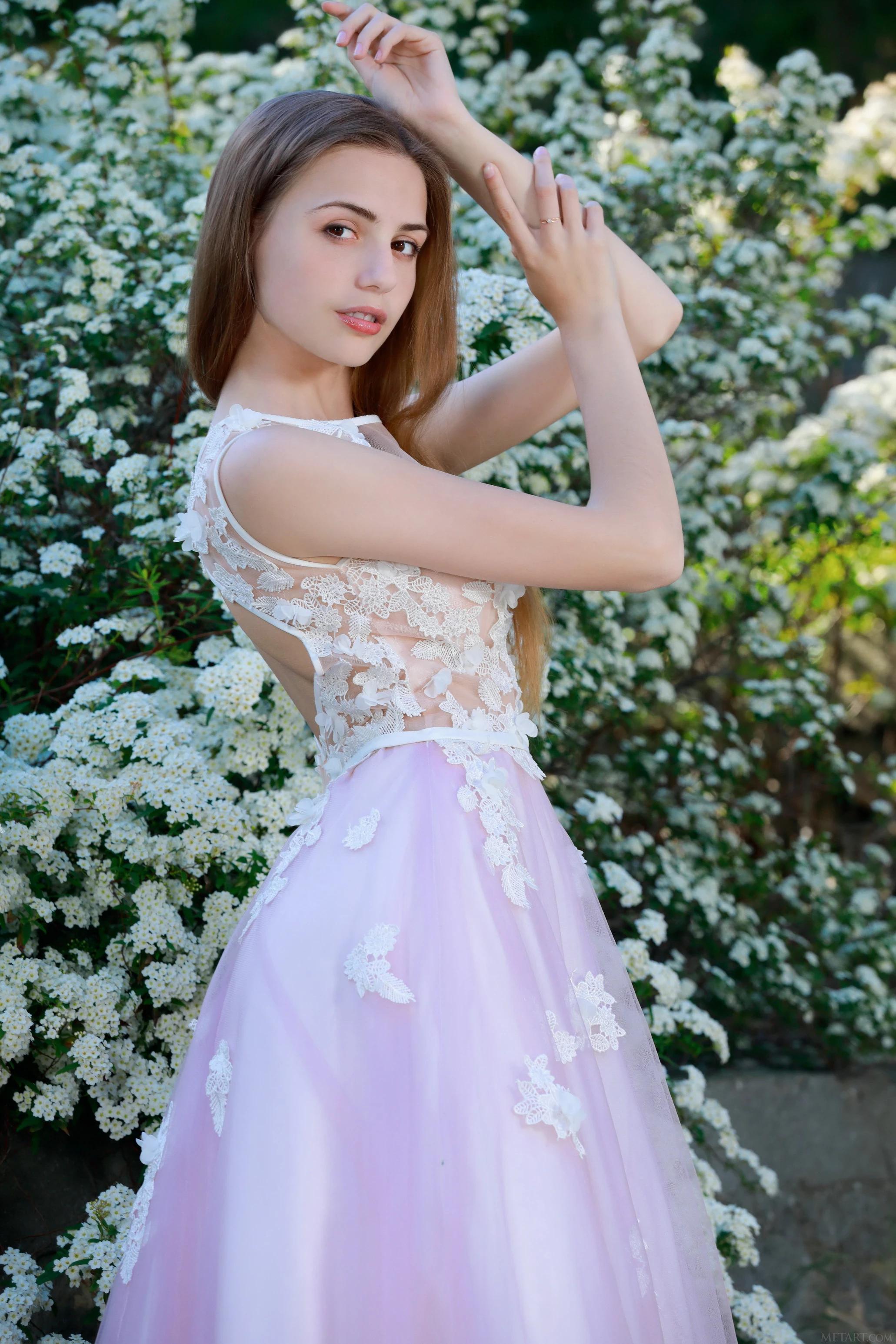 Elle Tan - Fantasy Bride (116P)(11)