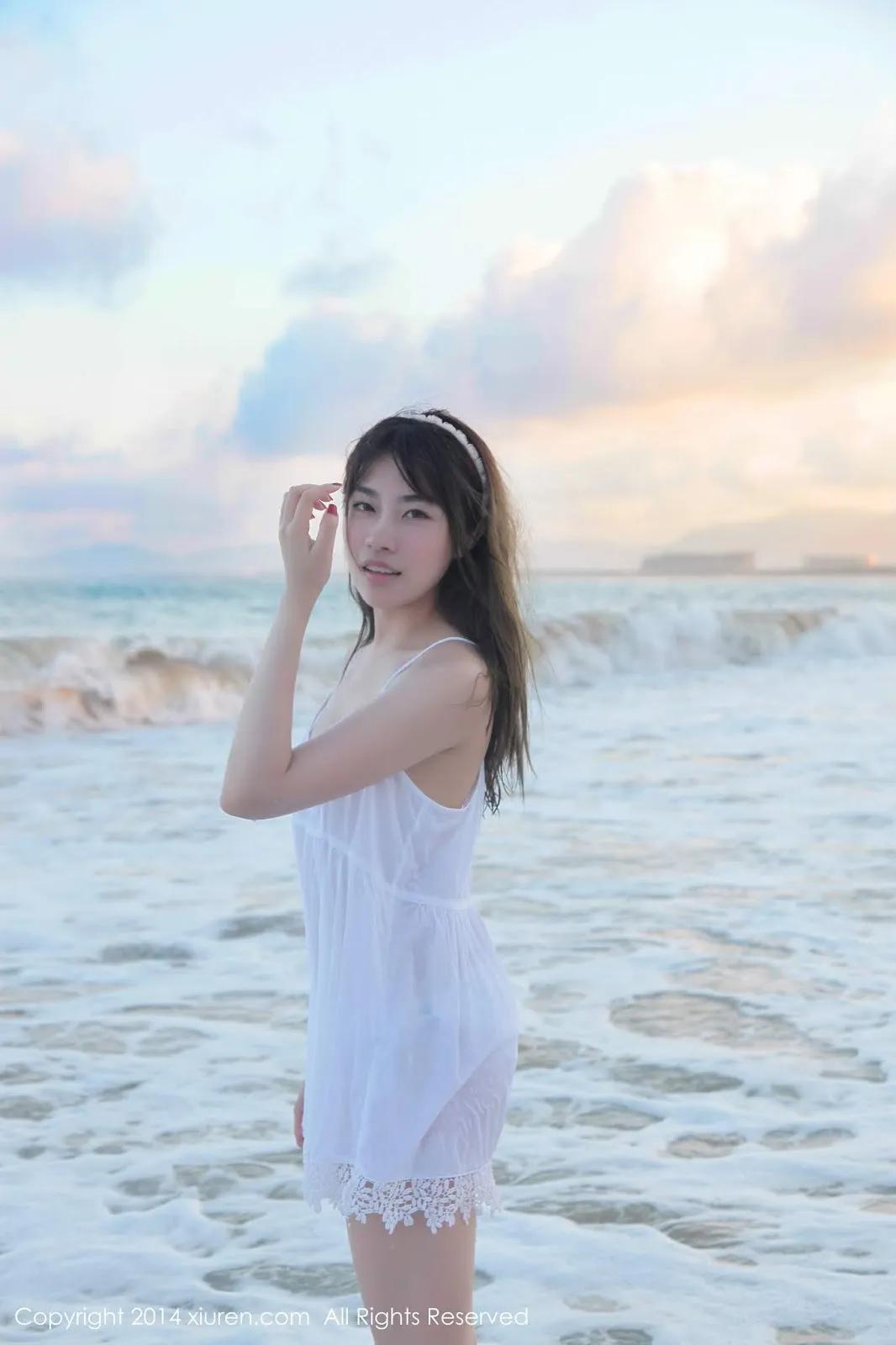 长发性感女神 许诺 高颜值脸蛋纤细好身材(40)