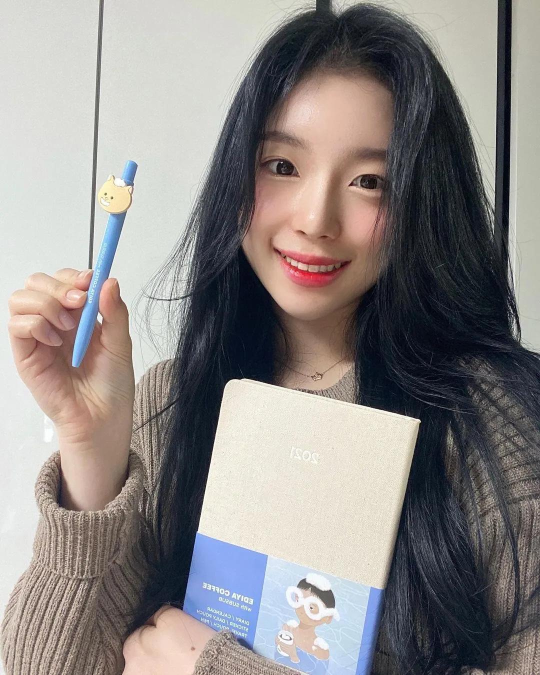 可爱的啦啦队长赵妍珠(124)