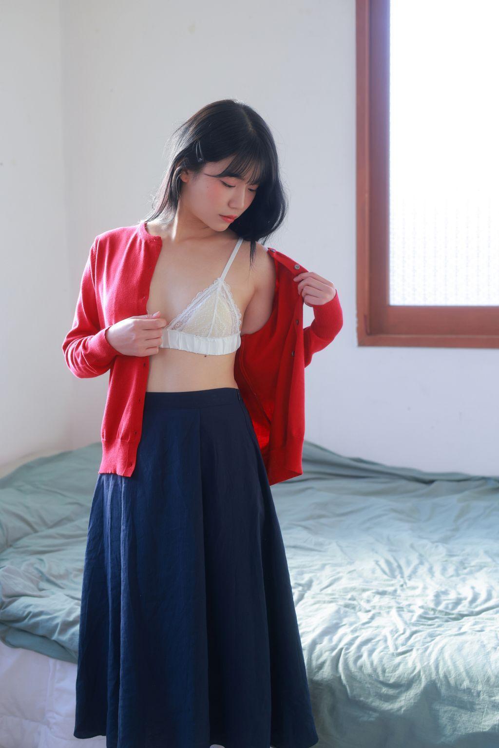 [Yo-U] Yui: Vol.2 Album Dec 2023 (199 photos )(45)