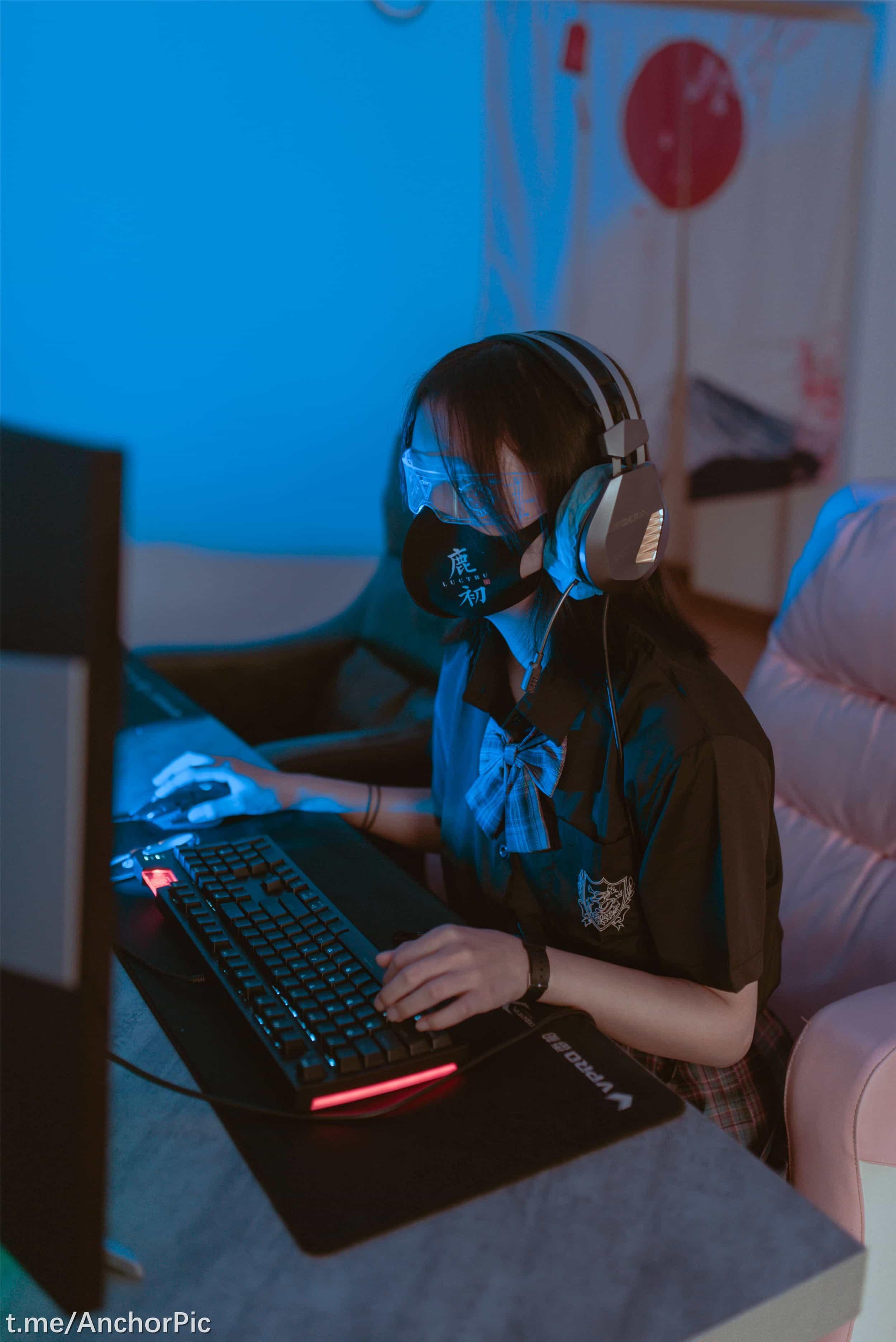 鹿初  电竞少女 48P(2)