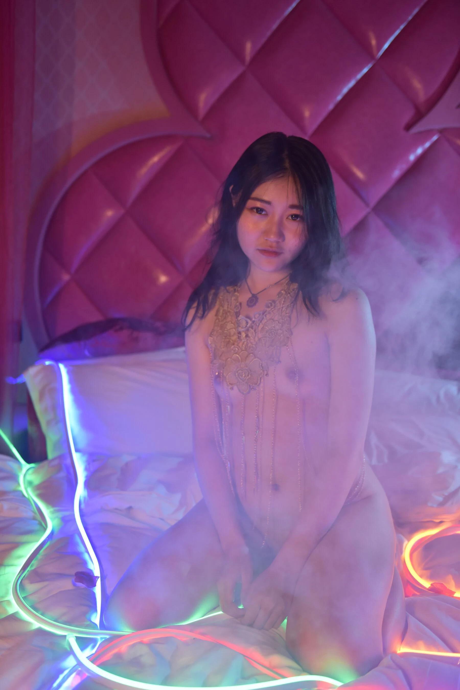 小若國模2019.01.10大尺度私拍 (339P)(178)