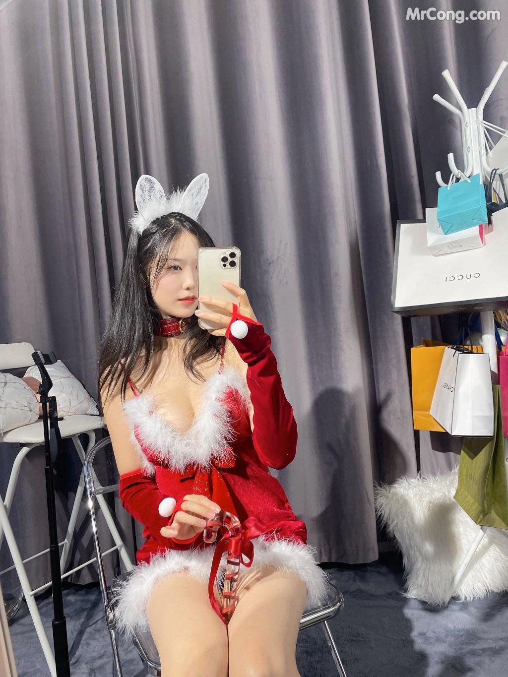 Coser@抖娘-利世 Vol.062: 12月微密圈 (91 photos )(38)