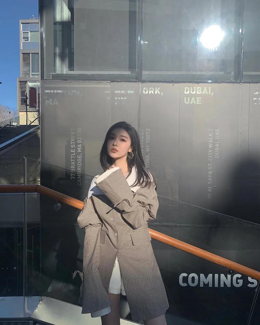 怎么突然好像变的很淑女 Aurora(10)