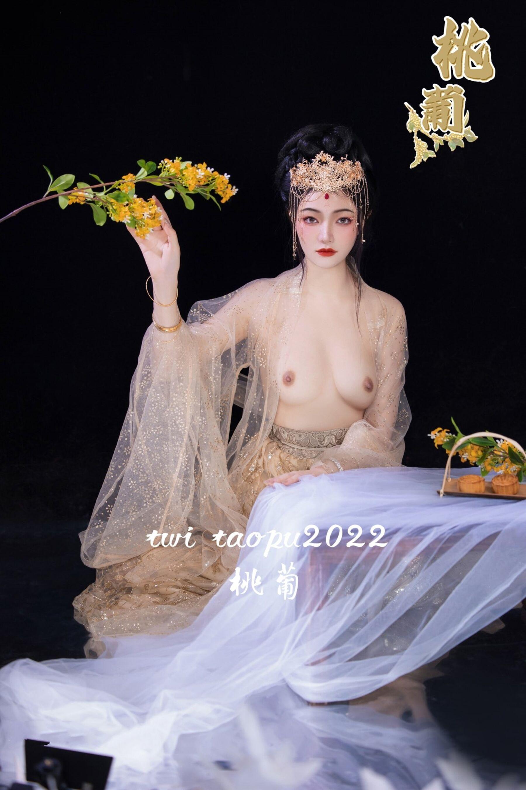 国模桃葡 私拍(18)