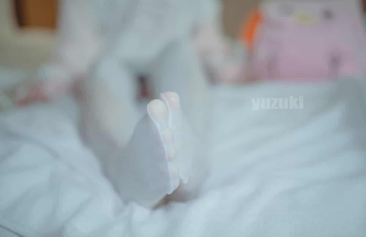 柚木 YUZUKI Cosplay school uniform and playing with(19)