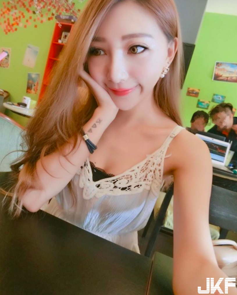 网拍正妹「养眼比基尼」超凶！优质曲线一看就让人心动！-小湿妹图(10)