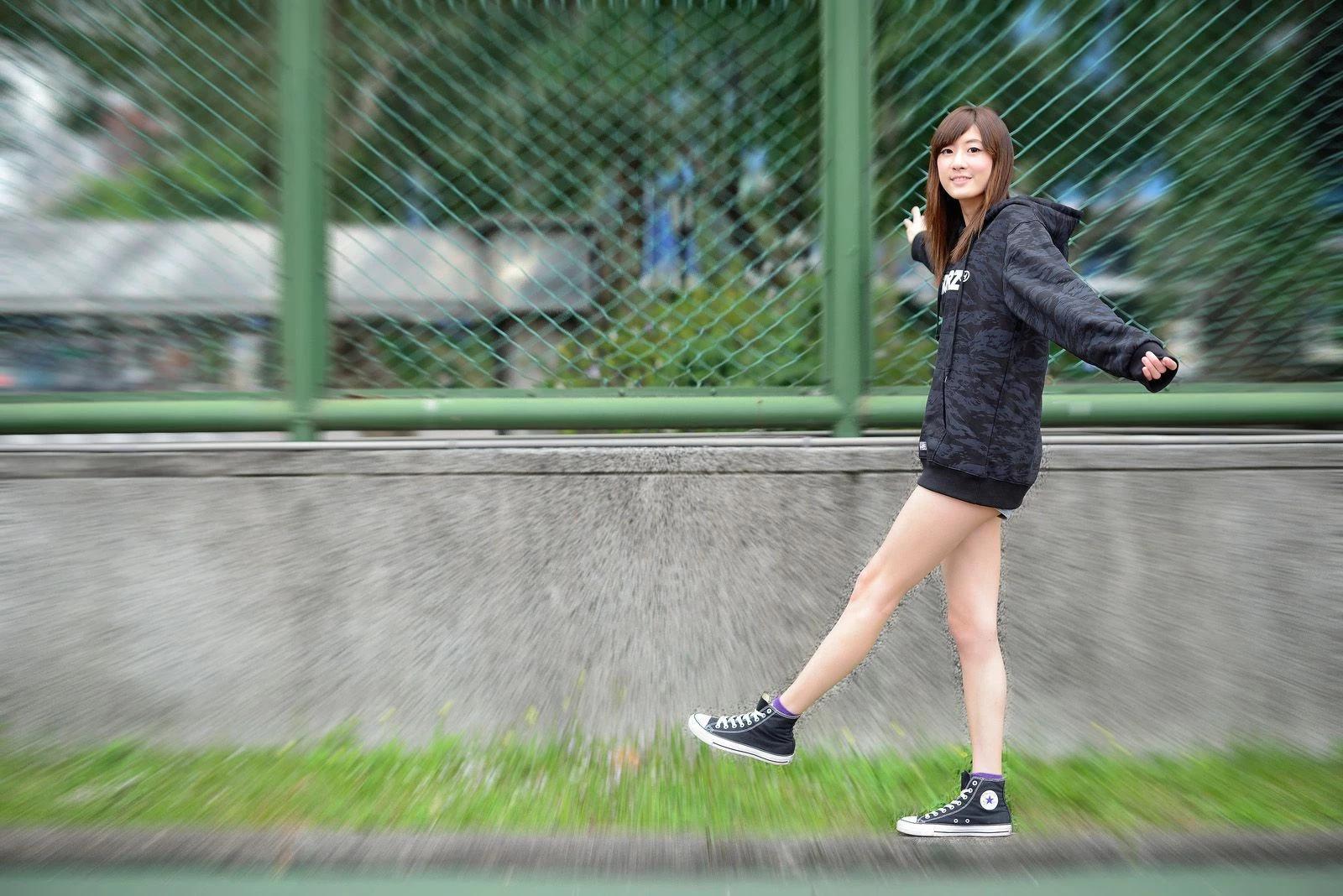 [Beautyleg番外篇] Queena-清纯外拍学妹写真套图(32)