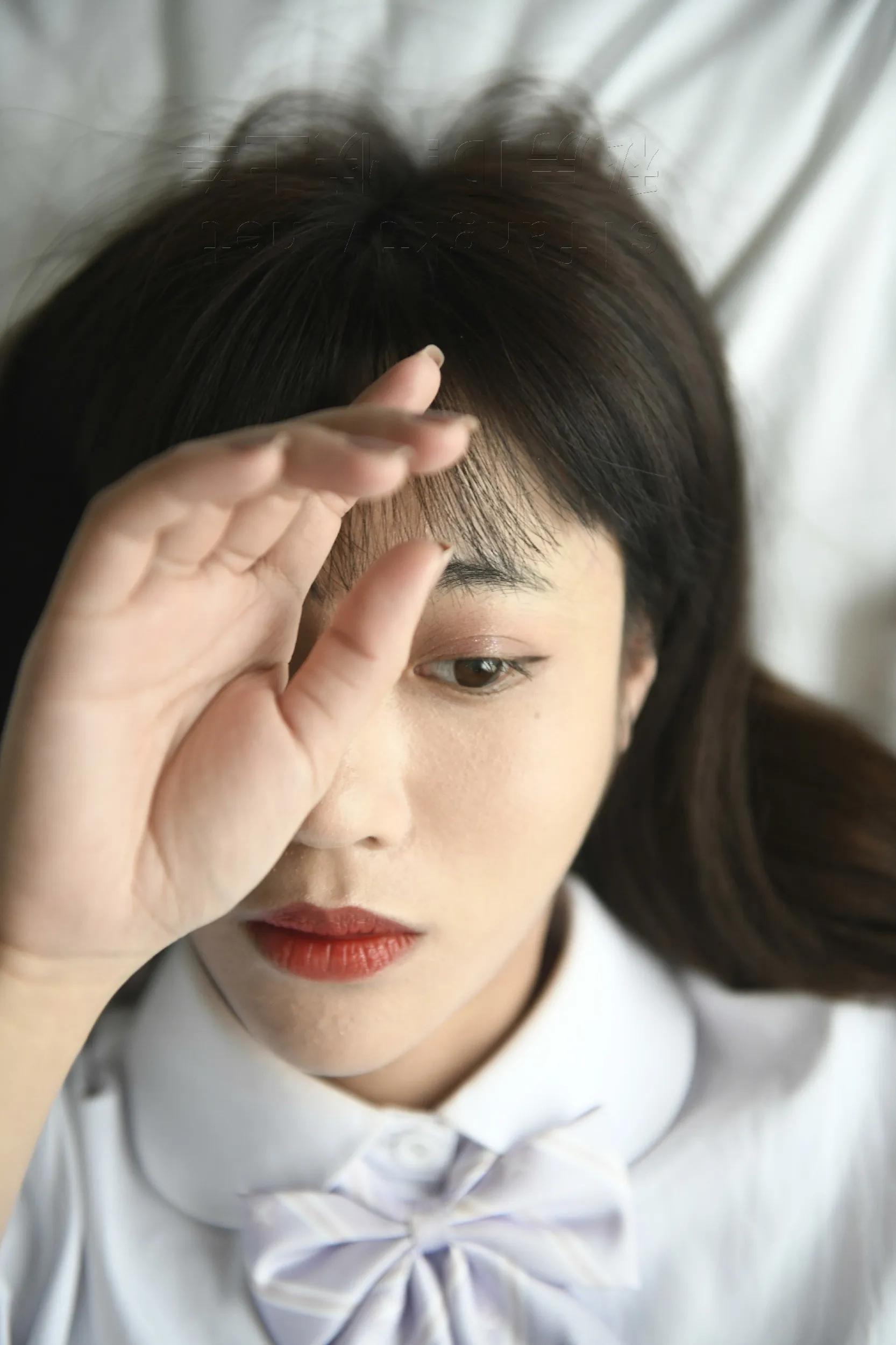 最新流出希威社怜月大尺度私拍套图 pt.1(13)