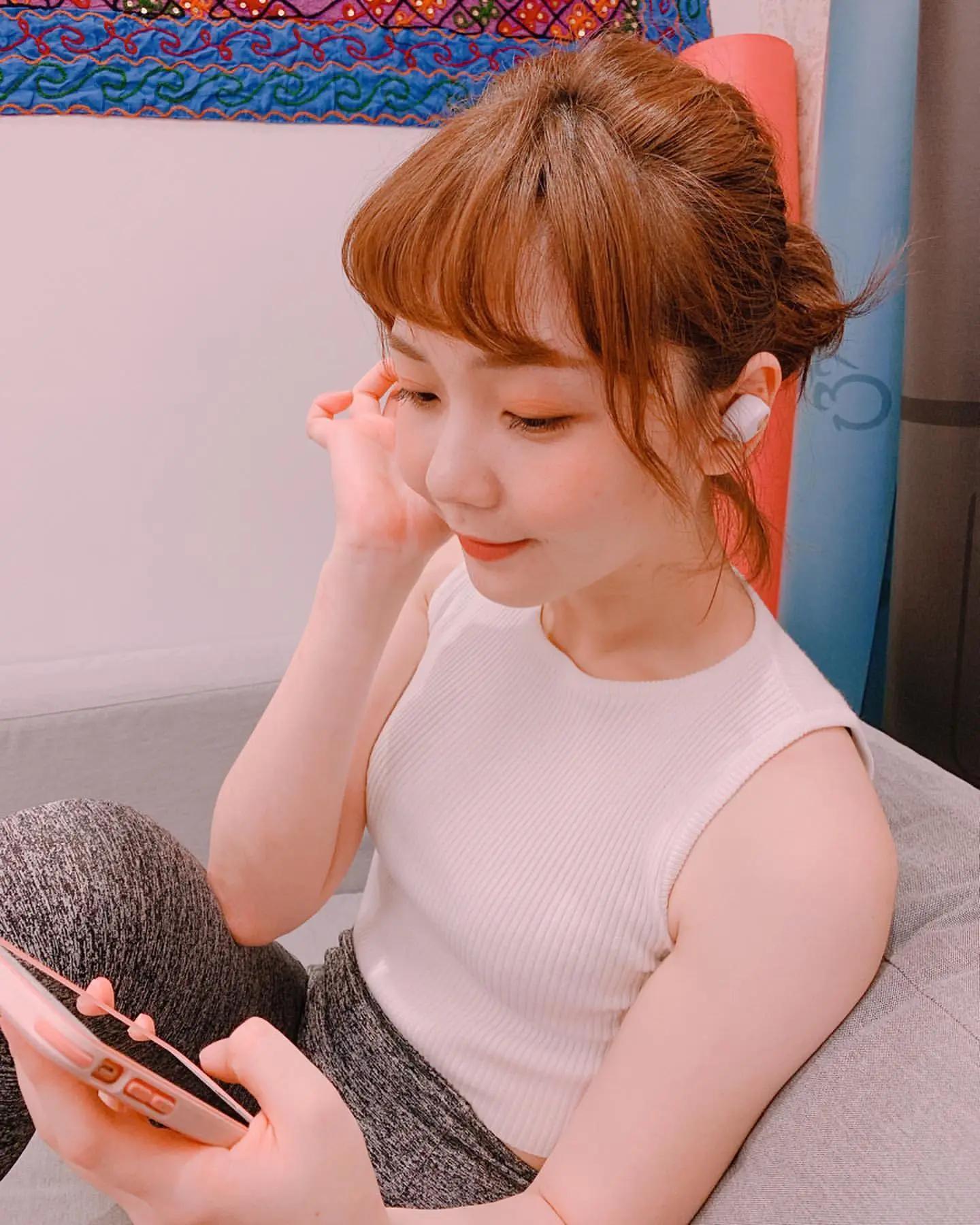 萌系正妹黄圆元勾椎嘟嘴模样实在惹人疼惜(8)